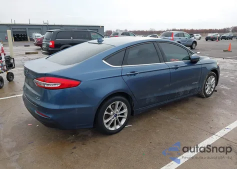2019 Ford Fusion Hybrid Se из США, поврежденный, VIN 3FA6P0LU1KR223192